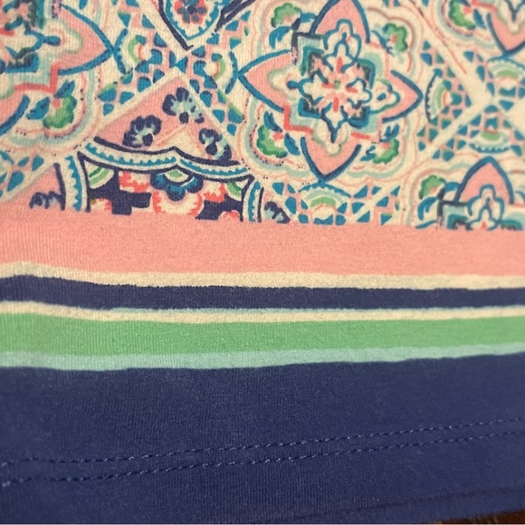 TALBOTS TEE Lake Como. Petite Medium. 
95% cotton, 5% spandex. - Picture 9 of 9